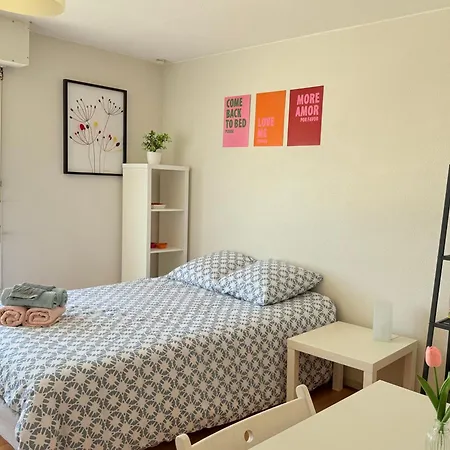 Apartment Centre-ville La Rochelle, 2 Pas De La Gare, Free Wifi